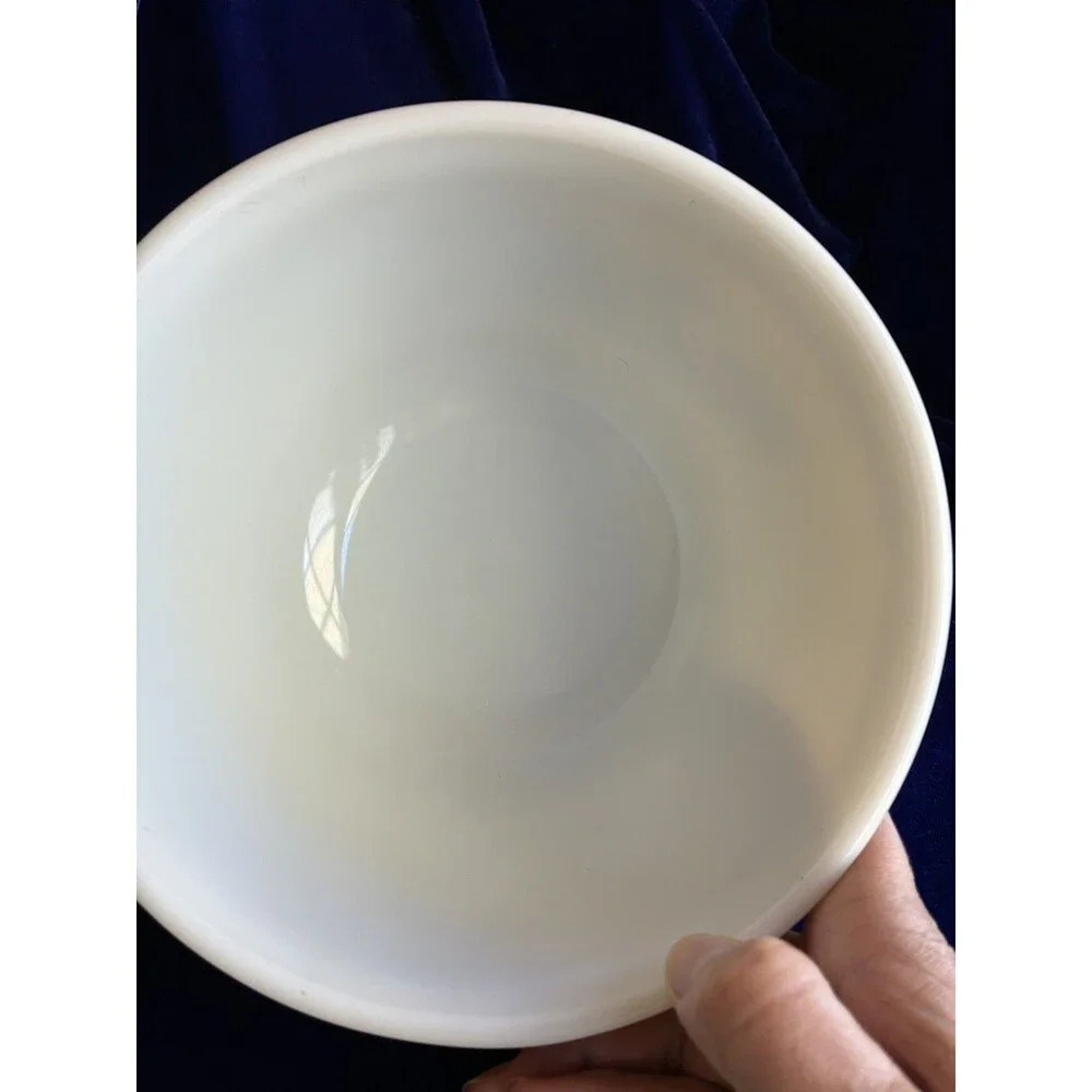 Vtg Pyrex Homestead #402 1.5 Liter Mixing Bowl Beige with Blue Floral Design GUC